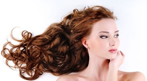 Prije kupnje kupona odaberite između 3 opcije: čupanje obrva koncem + masaža vlasišta i frizura, šišanje + fen frizura – maska ili pramenovi po želji ombre ili obični + šišanje + frizura, sve to već od 69kn!