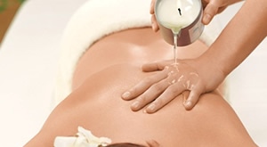 NOVO U SPLITU!!! Probajte nešto novo i razmazite se masažom svijećama cijelog tijela u trajanju od 55 minuta u Salonu Divota SPA za samo 199 kn!