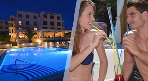 Sve što Vam treba za potpuno uživanje u ljetnoj sezoni! 3 dana/2 noćenje s POLUPANSIONOM u La Luna Island Hotel 4* za 2 osobe uz bazen, saune i relax zonu, parking…1827 kn!