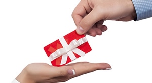 Ne tražite dalje!!! Božić je jako blizu! Imamo idealnu poklon ideju za Vaše najdraže – voucher na dar u vrijednosti 400kn za usluge u Centru ljepote Trinity u Ilici za samo 179kn!
