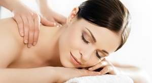 Muče Vas bolna leđa, stres od radnih obaveza ili sportske tegobe? Rješenje za sve probleme nudi Beauty Shop Zagreb uz 60 minuta medicinske, relax ili sportske masaže za samo 95 kn!
