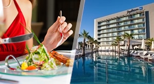 Dan žena u Splitu uz 2 dana/ 1 noćenje s doručkom u superior sobi za 2 osobe u Radisson Blu Resort   Spa s uključenim pićem dobrodošlice i parkingom + svečana večera …948 kn!