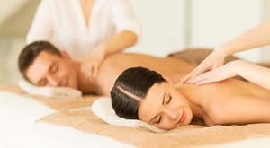 Izdvojite vrijeme za sebe i dragu osobu i opustite se u masaži vrhunskog terapeuta u Centru zdravlja i ljepote Mia u Splitu! Medicinska masaža leđa ili medicinska/relax/antistres masaža za dvoje!