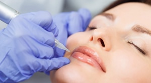 Poboljšajte svoj prirodan izgled uz trajnu šminku! Savršeno rješenje kako bi blistale u svakoj prilici, istaknite usnice u Studiu ljepote by Goga u Zagrebu uz trajni make-up usnica!
