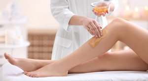 Savršeno glatke noge i bikini zona uz vrhunski paket u Beauty Studiu Skin u Rijeci! Zaboravite na dlačice i zablistajte uz depilaciju nogu i bikini područja + korekcija obrva, samo 90 kn!