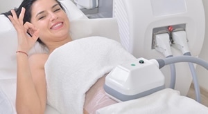 ZAMRZNITE masne stanice i recite zbogom višku kilograma! Revolucionaran tretman 2D VAKUUMSKE KRIOLIPOLIZE 4 područja u Bio+ klinik u Zagrebu + limfna drenaža, uz 65% popusta i za SAMO 599 kn!