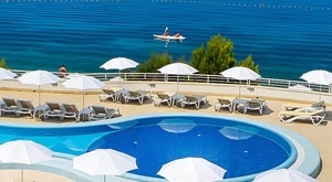 Predahnite na čarobnoj Makarskoj rivijeri! 3 dana/ 2 noćenja s ALL INCLUSIVE uslugom u luksuznom TUI BLUE Adriatic Beach + boca vina, wellness uživanje, sve za 2 osobe i za samo 2199 kn!