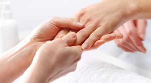 Regenerirajte tijelo i uživajte uz DETOX PAKET! Salon za njegu ELLE u Zagrebu donosi neodoljivu ponudu: termodeka + masaža glave po detox točkama   ruku + maska za detox tijela, samo 135 kn!