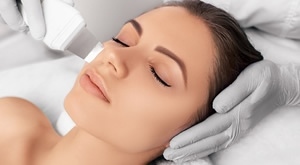 NOVO! Donosimo spas za Vaše lice! Očistite ga i pružite mu mladenački sjaj uz Bio+klinik salonima u Zagrebu – enzimski ili safirni piling lica u kombinaciji s led maskom ili UZV, od samo 79 kn!