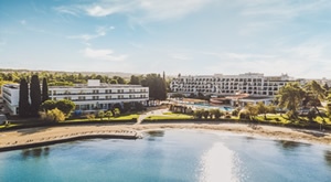 Zimski obiteljski odmor u FALKENSTEINER CLUB FUNIMATION BORIK 4* – 3 dana/2 noćenja na bazi POLUPANSIONA za 2 odraslih i 2 djece do 11,99 godina i korištenje Acquapura Spa i fitness centra!