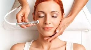 NOVO – Salon Masris u Sesvetama donosi Vam paket za čistu, zategnutu i obnovljenu kožu lica – mikrodermoabrazija i maska + fototerapija GRATIS!