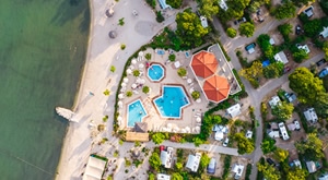 Lipanjski dani uz more – 3, 4 ili 5 noćenja u Comfort mobilnim kućicama Camping Stobreč Split 4* za do 5 osoba, Wellness   Spa, vanjski bazeni, razni sportski sadržaji…