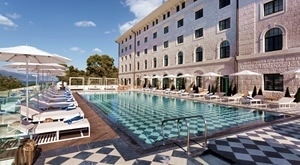 Nezaboravno iskustvo opuštanja i odmora u luksuznom Hotelu Brown Beach House 4* u Trogiru uz 3 dana i 2 noćenja s doručkom ili polupansionom za 2 osobe, saunu, bazen, jacuzzi…