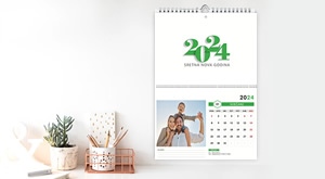 Budite spremni za novu godinu uz personalizirani kalendar! Uz TvojPoklon složite mozaik dragih fotografija po vašem izboru za svaki mjesec kalendara za samo 11,99€!