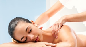 Opustite se, riješite bolova i obnovite se pozitivnom energijom uz medicinsku ili relax masažu u trajanju 45 minuta u Kozmetičkom salonu TeSa u Splitu za samo 16 eura!