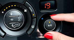 NOVO – HAK servis Sesvete – kontrola i punjenje auto klime rashladnim plinom R-134a do 500 g za 1 automobil i samo 30 eura!
