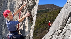 OUTDOOR PENJANJE ZA SVE – Adrenalinski dan u blizini Zagreba za ljubitelja penjanja i one koji to žele postati uz uključenu opremu i stručne  instruktore… za samo 75 eura!