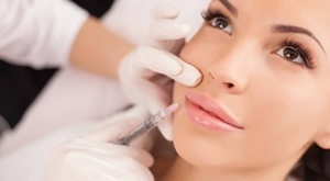 Poliklinika Knezović u Zagrebu - povećajte usne ili uklonite bore uz 1 ml hyalurona!