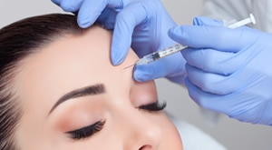 Izbrišite bore na čelu ili oko očiju uz BOTOX u ordinaciji dr. med. Danijela Šebe u Zagrebu!