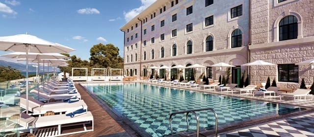 Uživajte u luksuznom odmoru - 3 dana u Hotelu Brown Beach House uz raskošne večere u 3 slijeda!