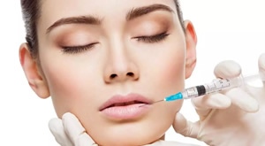 Povećajte usnice ili popunite nazolabijale uz 1 ml HYALURONA u ordinaciji dr. med. Danijela Šebe!