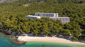 [SVIBANJ] Obiteljski odmor u Brelima uz 2 ili 3 polupansiona u Bluesun hotelu Marina!