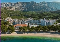 [TRAVANJ] Obiteljski odmor na Makarskoj rivijeri u Bluesun hotelu Alga uz 2 ili 3 puna pansiona! 