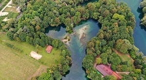 DAROJKOVIĆ PROMET - Japodski otoci i Bihać: Doživite Unu i etno selo Čardaklije za  samo 76 €!
