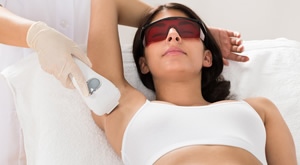 [VELIKI PAKET] 50 tretmana SHR ukljanjanja dlačica u Studiu Melanis u Zagrebu uz 80% popusta!